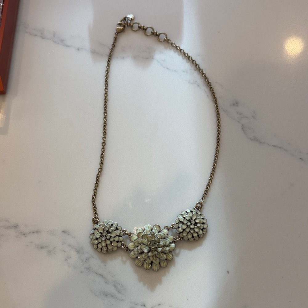 Lucky Brand Elegant Floral Necklace in Gold